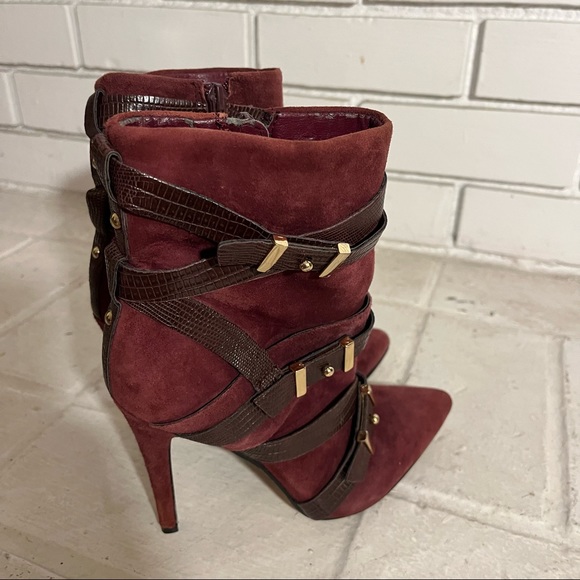 GUESS Suede Stiletto Booties Size 5 Maroon - Picture 3 of 11
